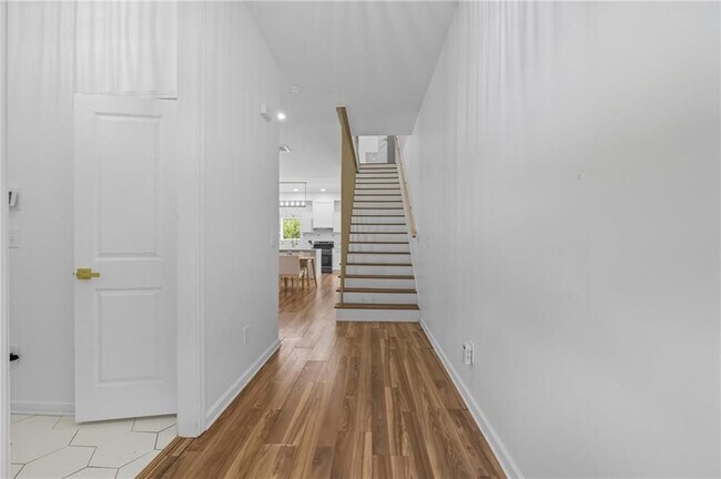 Foto del edificio - 1278 Plaza Ave