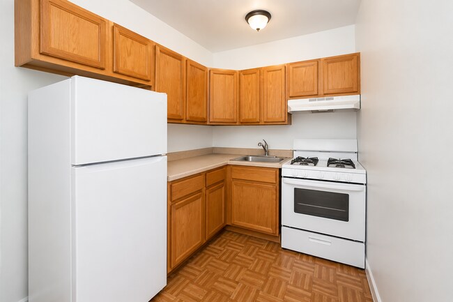 Foto del edificio - 1635 W Morse Ave