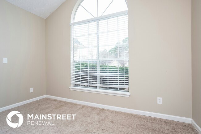 Building Photo - 8308 Beechwood Trce
