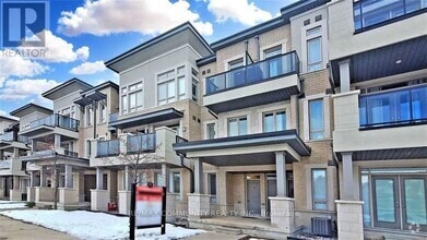 Building Photo - 125-125 Kayla Crescent