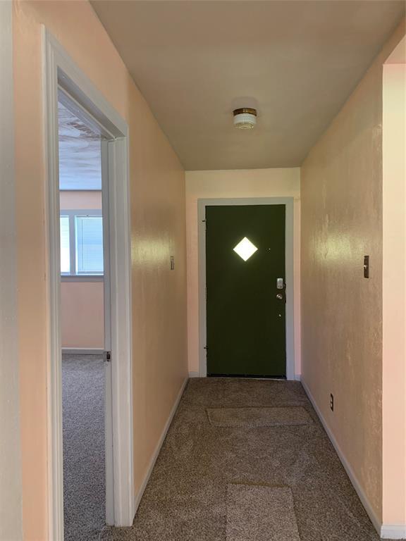 Building Photo - 327 Holly Dr