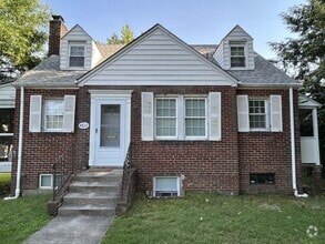 Building Photo - 4811 Calvert Rd