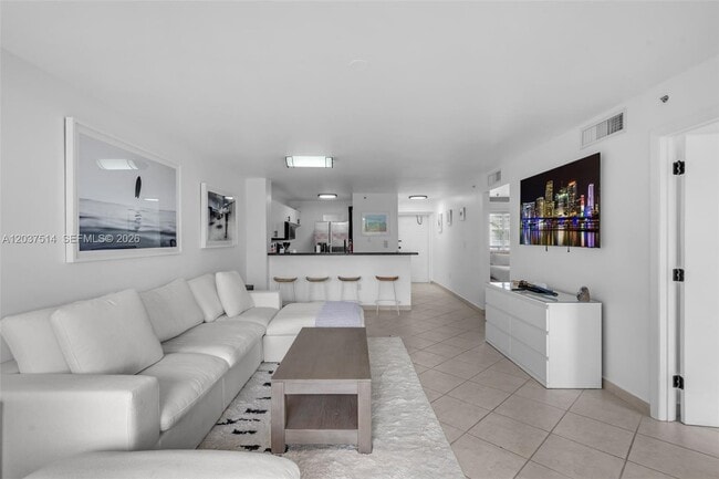 Foto del edificio - 1401 Bay Rd