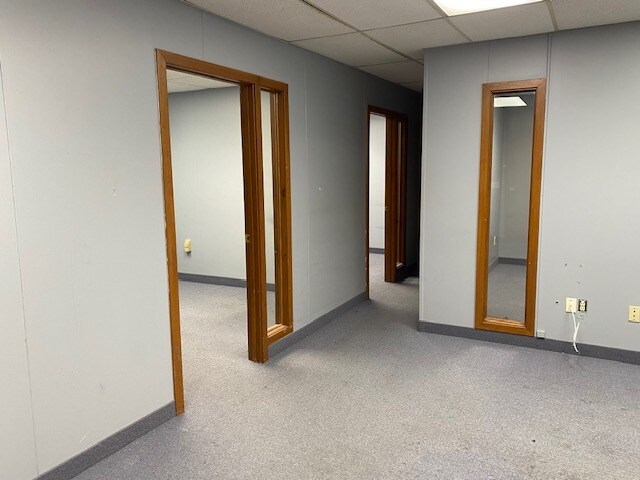 Building Photo - 264 N Main St