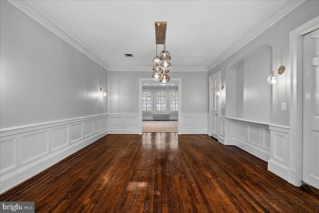 Building Photo - 2355 Ashmead Pl NW