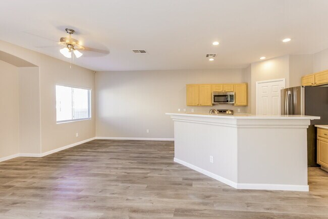Building Photo - 3512 Hazelnut Pine Pl