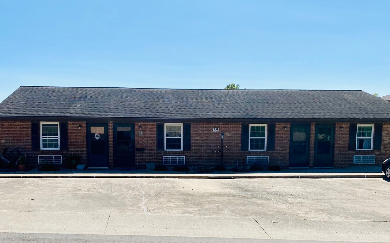 35 Cedarcrest Ct, Jasper, IN 47546 Apartments Jasper, IN