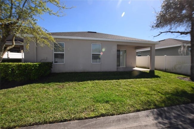 Building Photo - 2021 Beacon Landing Cir