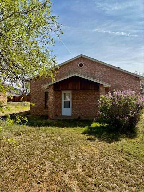 Foto principal - 613 SW 1st St