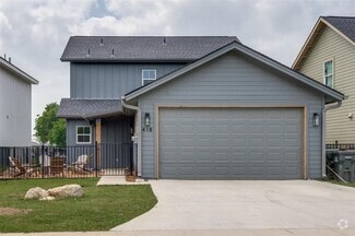 Building Photo - 418 Stagecoach Trail