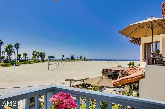 Building Photo - 2 br, 2 bath House - 2645 Ocean Front Walk