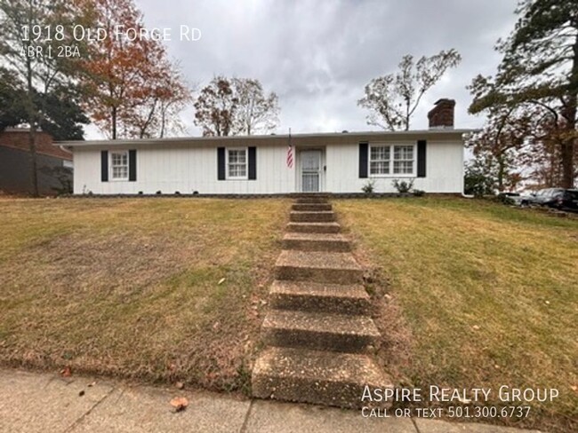 Building Photo - 4 Bedroom Updated West Little Rock Home