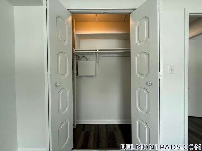 Foto del edificio - 55 Hill Rd