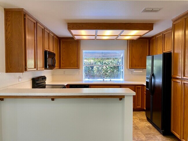 Foto del edificio - 181 Stoney Hill Dr