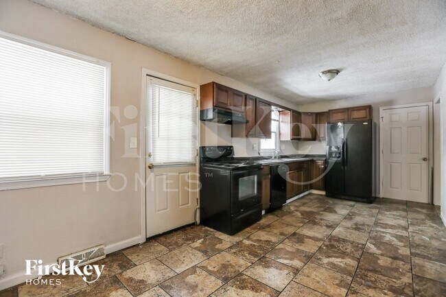 Foto del edificio - 9817 Hardesty Ave