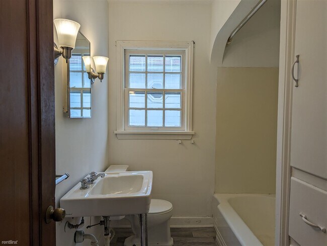 Foto del edificio - 3 br, 1 bath House - 485 Adkins Avenue