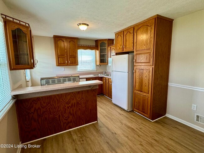 Foto del edificio - 8413 Cloverport Dr