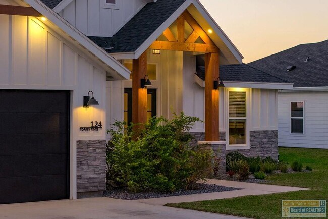 Foto del edificio - 124 Torrey Pines Dr