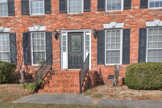 Foto del edificio - 2102 Howard Mill Rd