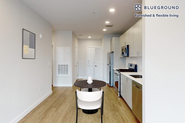 Foto del edificio - 290 Mishawum Rd