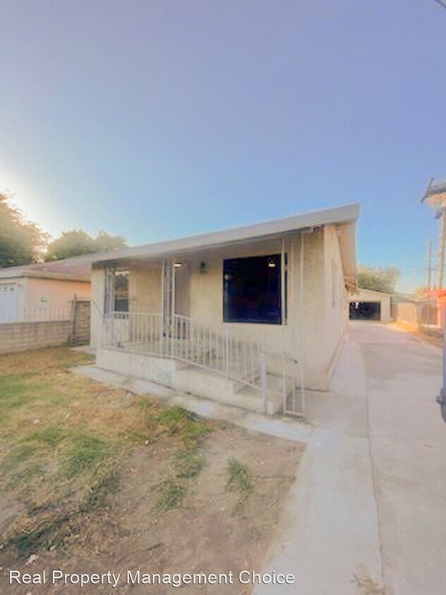 Primary Photo - 3 br, 2 bath House - 2521 E 129th St