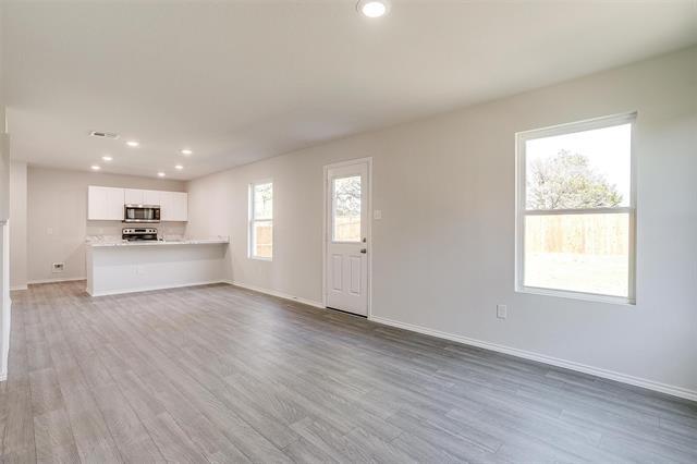 Building Photo - 516 Quail Mdws Dr