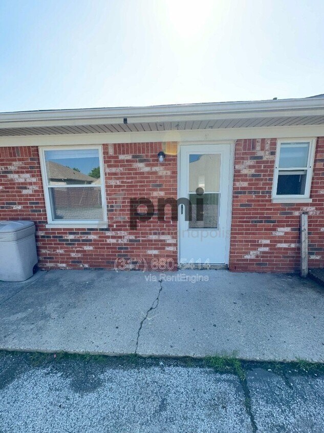 Building Photo - 122 W William Dr