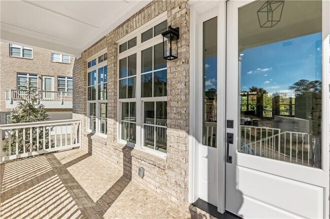 Foto del edificio - 2035 Parkside Ln