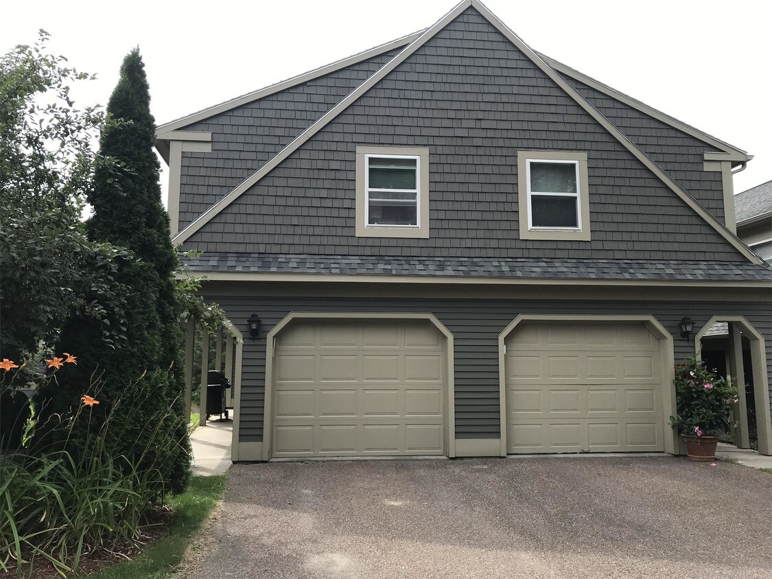 Primary Photo - 161 Austin Dr