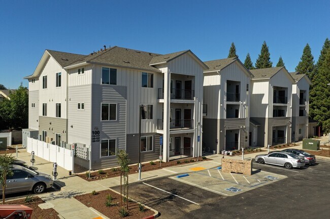 Foto del edificio - Harrington Grove