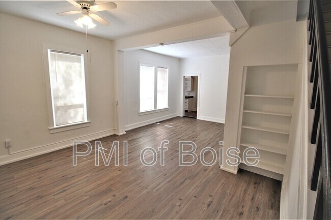Foto del edificio - 317 E Bannock St