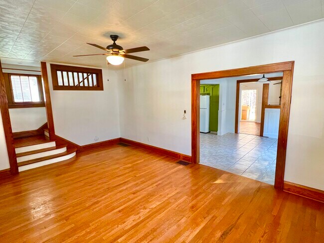 Foto del edificio - 214 Homewood Ave