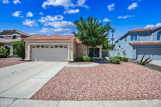 Building Photo - 3830 E Tanglewood Dr