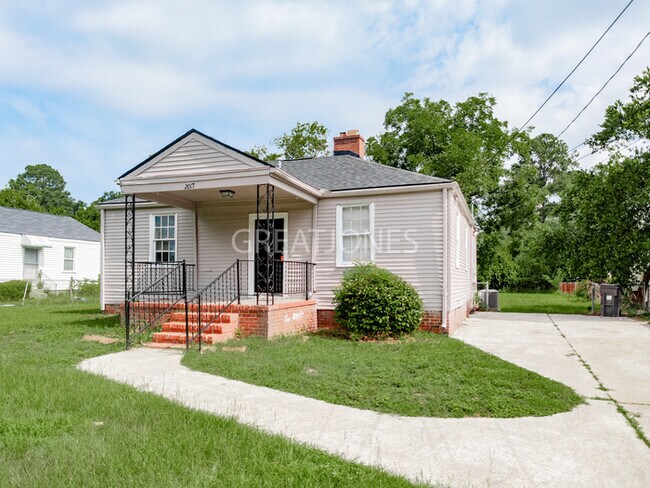 Building Photo - NOW OFFERING $250 OFF FIRST FULL MONTH IF ...