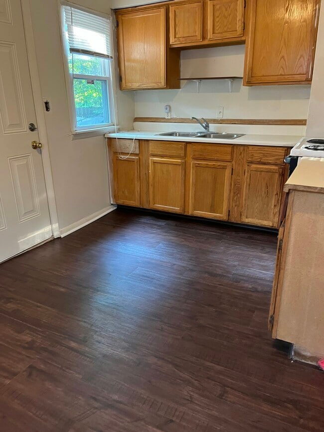 Photo - 1319 Kingsley Ave House