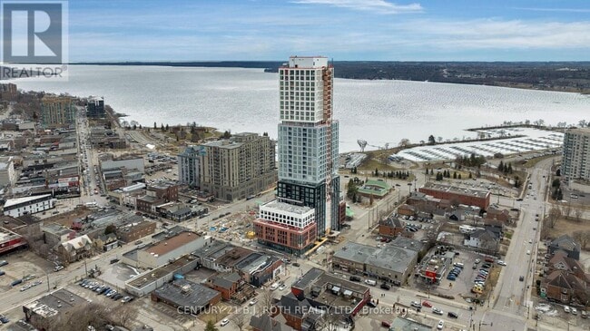 Building Photo - 39-1039 Mary St