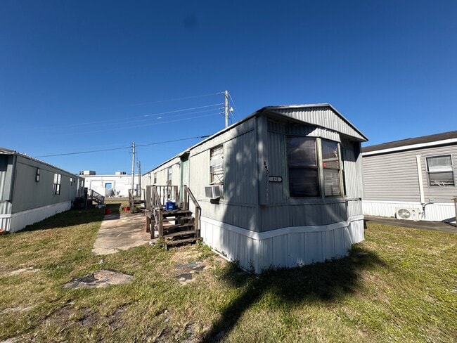 Building Photo - 920 Boardwalk Ln