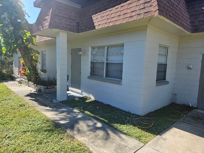 Vista lateral - 18 North Ct