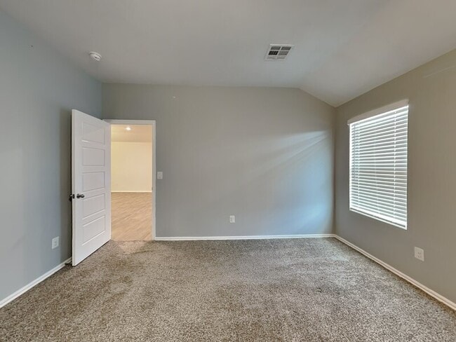 Foto del edificio - 3420 moraine dr