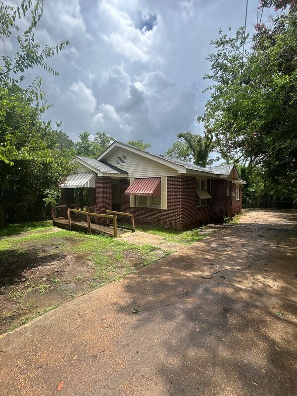 Photo - 130 N Alabama Ave House