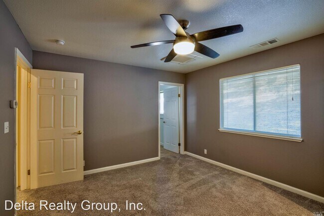 Foto del edificio - 5 br, 3 bath House - 18790 Oak Grove