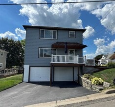 Building Photo - 127 Pierce Ave