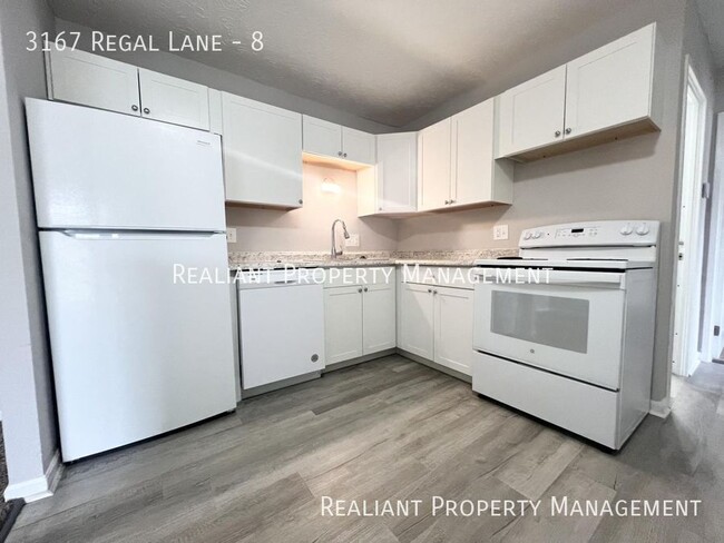 Building Photo - *** $250.00 OFF 1 MONTH'S RENT ***