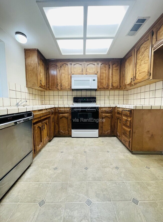 Foto del edificio - 3068 Colony Park Dr