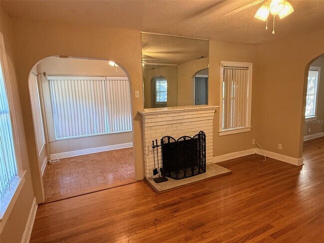 Foto del edificio - 1908 20th Ave N