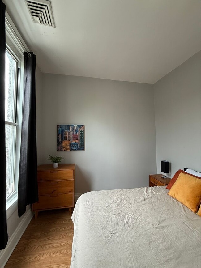 Foto del edificio - 2134 E Carson St
