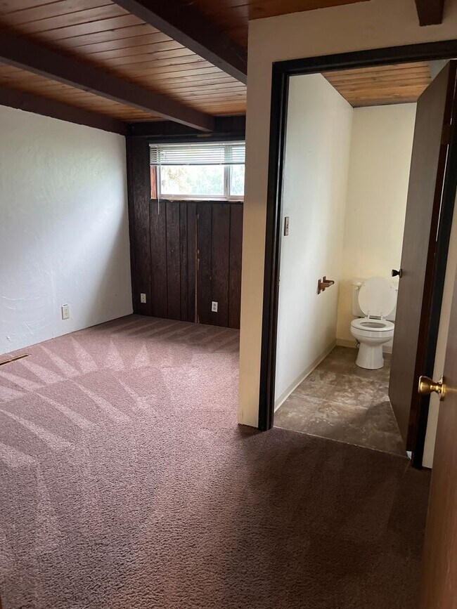 1130 Villa Way Unit 1130, Arcata, CA 95521 Room for Rent in Arcata