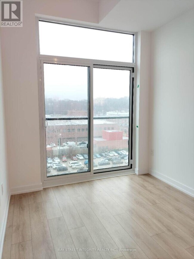 Photo du bâtiment - 500 Dupont St