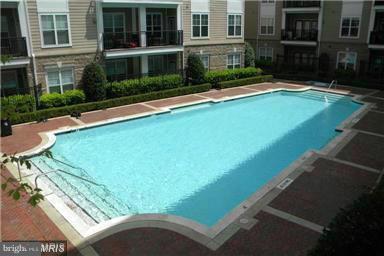 Building Photo - 501 Hungerford Dr