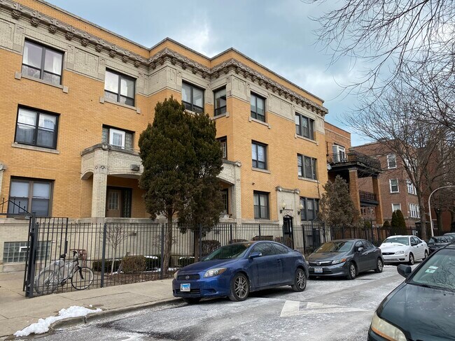 Exterior Front - 936 W Windsor Ave